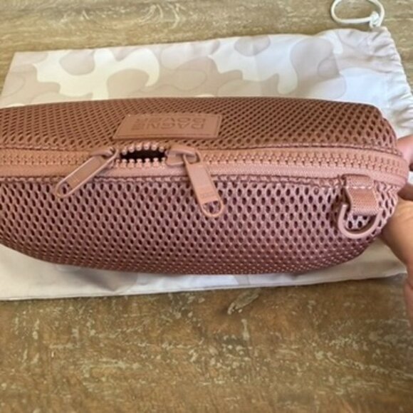 EUC! Dagne Dover Small Hunter Toiletry Case - Warm Dust - Picture 6 of 6